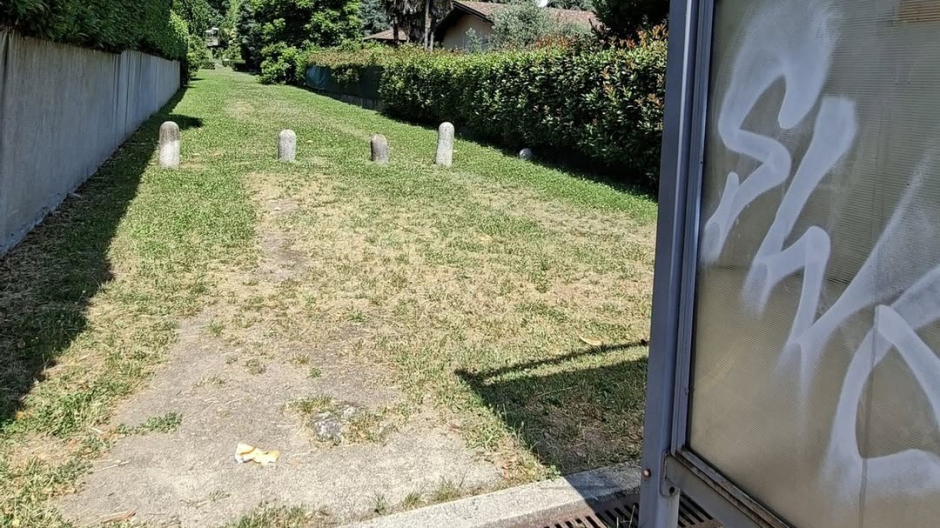 Lesa, lavori per parcheggio provvisorio nel viale ex Conelli per grandi eventi